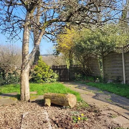 Riverside Bungalow - Direct River Access! Ystradgynlais Exterior foto